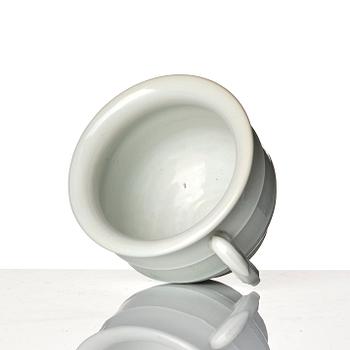 Rökelsekar, blanc de chine. Qingdynastin, Kangxi (1662-1722).