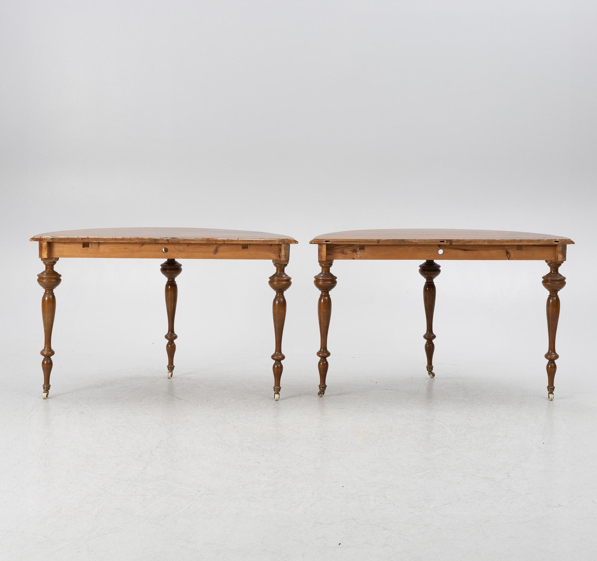 Dining table, late 19th century.