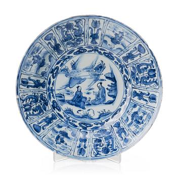 950. A large blue and white kraak dish, Ming dynasty,  late Wanli/1630's.