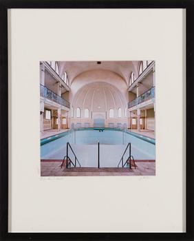 Jeanne Fredac, photograph, signed and dated 2017, numbered 58/80.