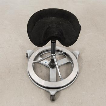 Backapp Modern Saddle Stool.