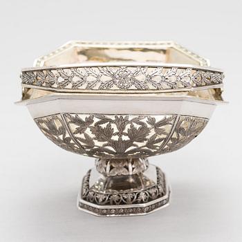 A Russian, parcel-gilt silver swing handle basket, Moscow 1834.