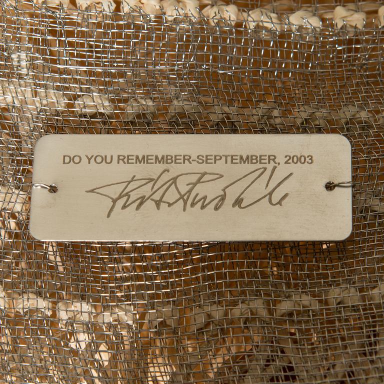 Ritva Puotila, taidetekstiili, "Do you remember-september", signeerattu Ritva Puotila Woodnotes 2003.