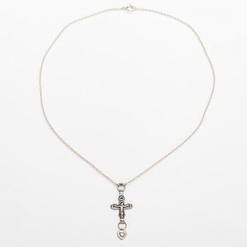 Germund Paaer, A sterling silver necklace "Crusifix/Räisälä cross". Kalevala Koru, Helsinki.