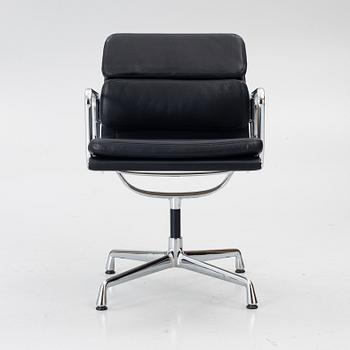 Charles & Ray Eames, Office chair, “EA208 Soft Pad Chair”, Vitra.
