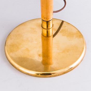 PAAVO TYNELL, bordslampa, Taito 1900-talets mitt.