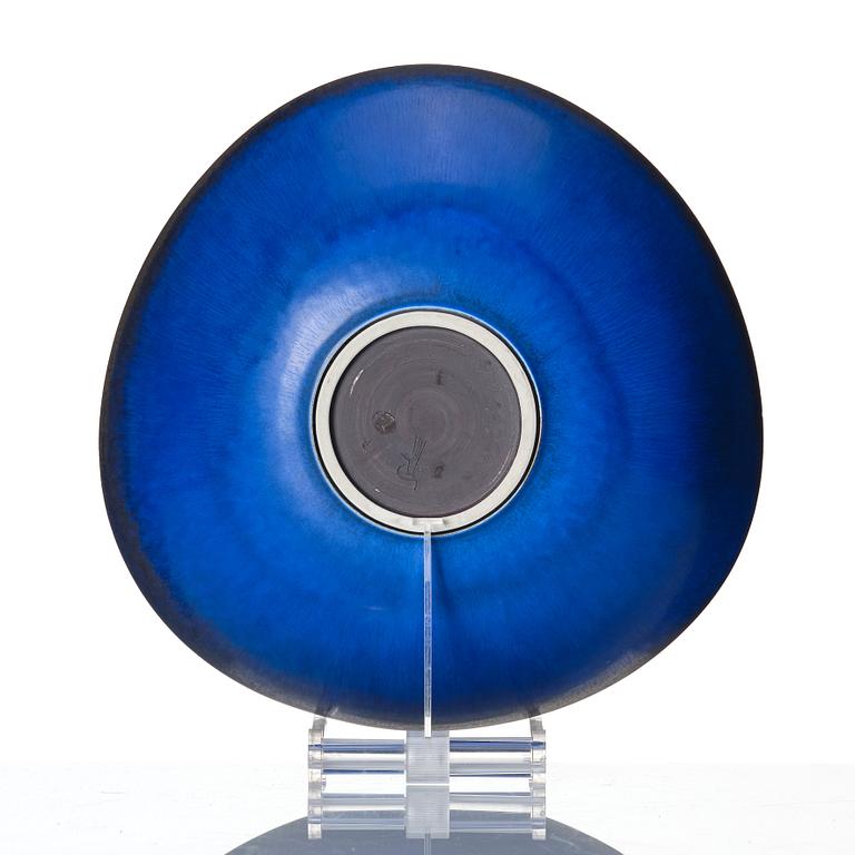 Berndt Friberg, a stoneware dish, Gustavsberg studio, Sweden 1958.