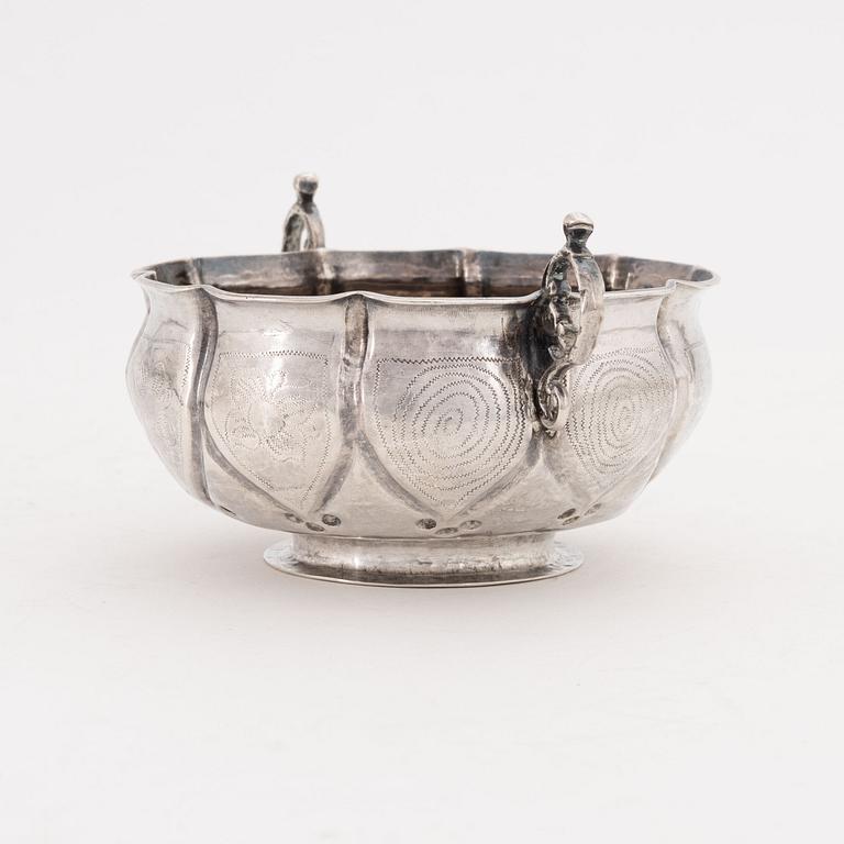 Petter Lindbom, brännvinsskål, silver, senbarock, Kalmar 1763.