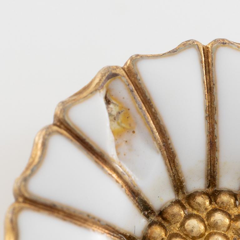 A brooch and a pair of earrings "Daisy", Anton Michelsen.