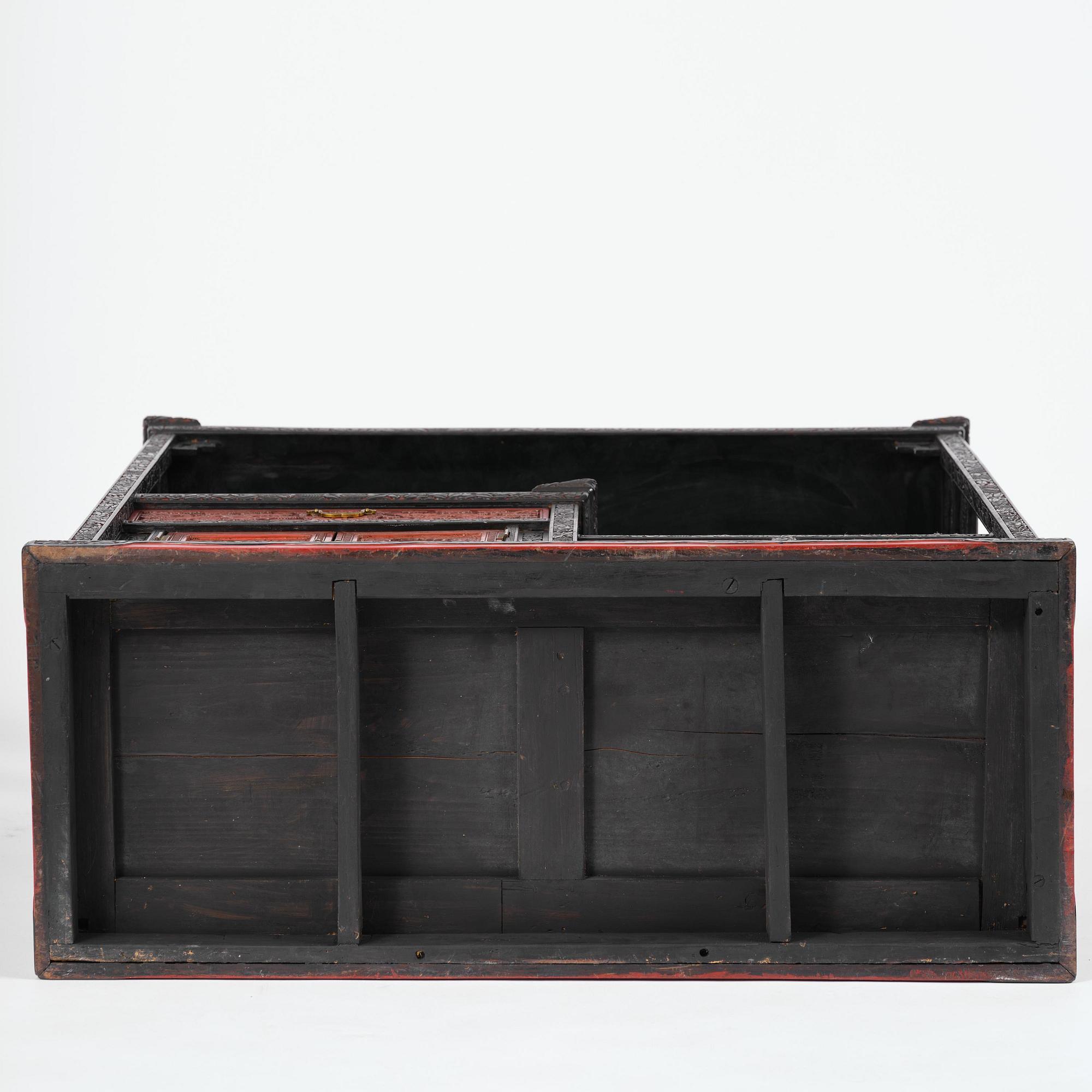 A lacquer display cabinet, late 19th century.