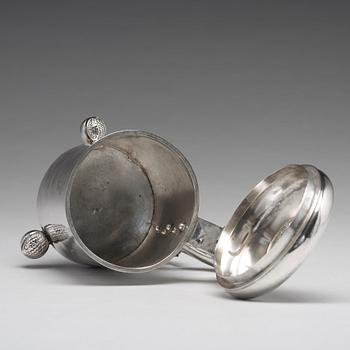 Niels Gertsen Thorbrügger, dryckeskanna, silver, Kolding (verksam 1710-1762).