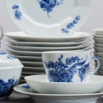 KAFFESERVIS, porslin, 25 delar, Blå Blomst, Royal Copenhagen, Danmark.
