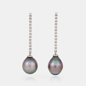 817. A pair of cultured Tahiti pearl and brilliant-cut diamond, 0.62 cts, earrings.