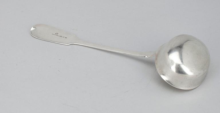 FÖRLÄGGARE, silver, Ovchinnikov, Moskva, Ryssland 1883. Vikt 297 g.