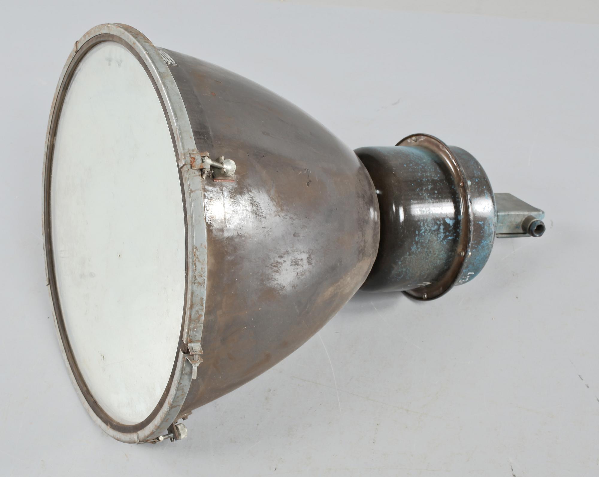 INDUSTRILAMPA, 1900-talets fjärde kvartal. Höjd 76 cm.