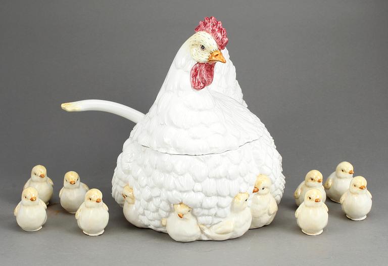 ÄGGHÖNA med SLEV samt KYCKLINGAR, 10 delar, flintgods, 1900-tal.