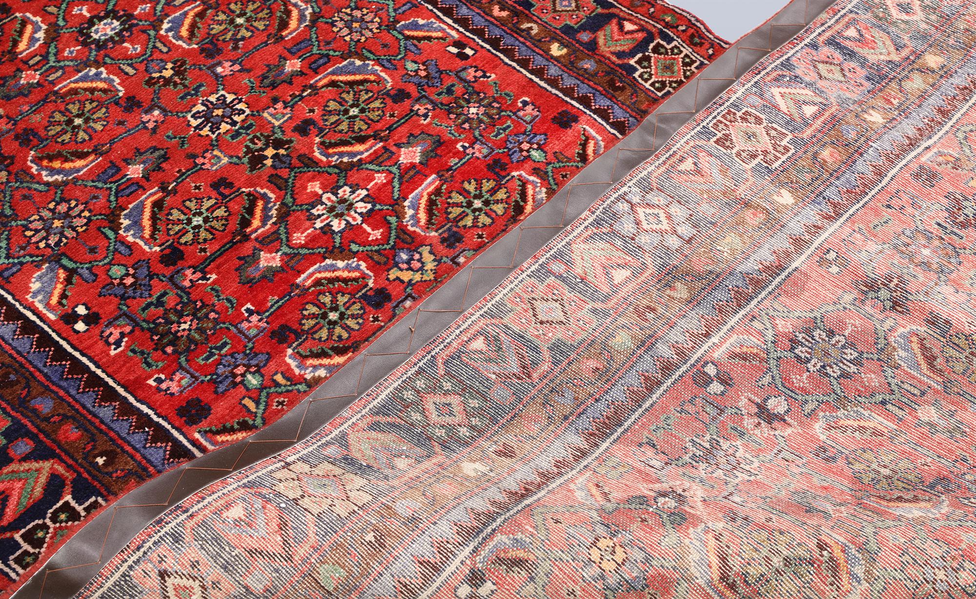 A Hamadan runner, approx. 510 x 107 cm.