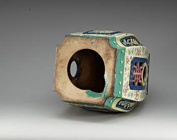 An 'enamel on copper' imitating ceramic garden seat, Qing dynasty, ca 1800.