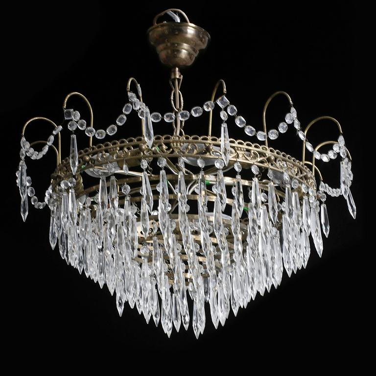 LJUSKRONA, empirestil, 1900-talets första hälft. Höjd ca 56 cm.