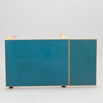 ALVAR AALTO, A mid-20th century drop leaf table for Artek Finland.