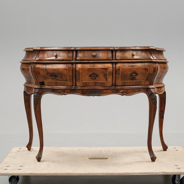 BYRÅ, barockstil, 1930-40-tal.