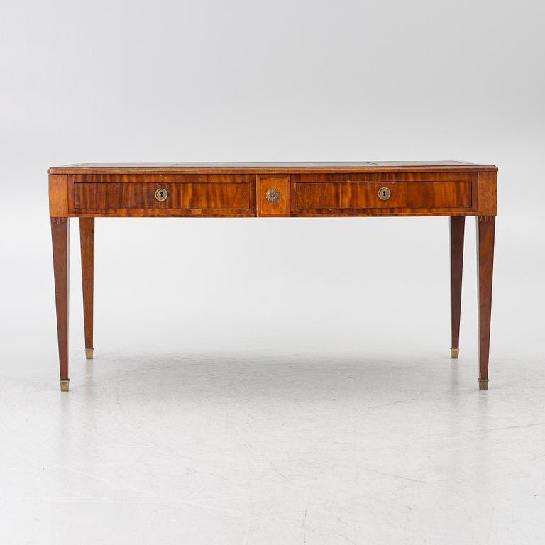 Skrivbord, sengustaviansk stil, 1800-talets första hälft.
