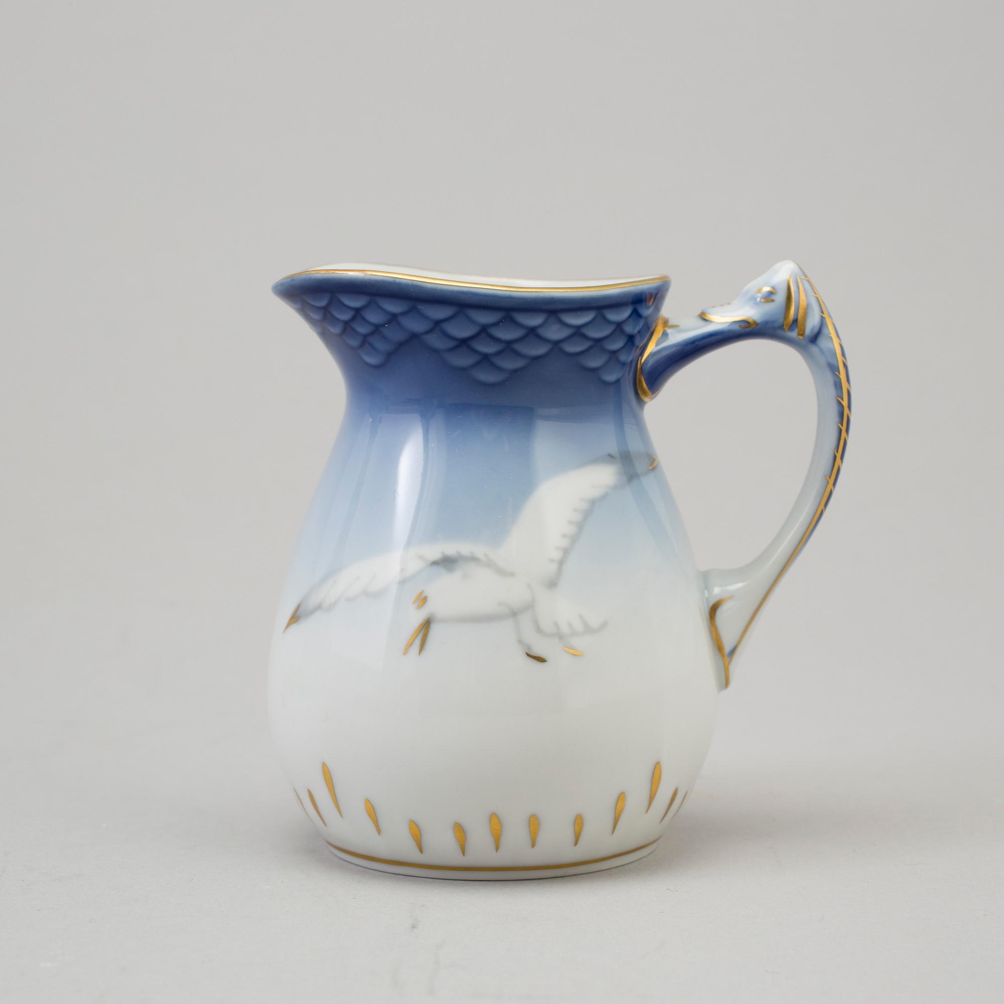 MATSERVIS samt TE/KAFFESERVIS, 76 delar, porslin, delar, "Blå Måsen", Bing o Gröndahl, Danmark.