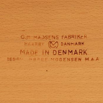 Børge Mogensen, dining table, 'Shaker', Madsens Fabrikker, Denmark.