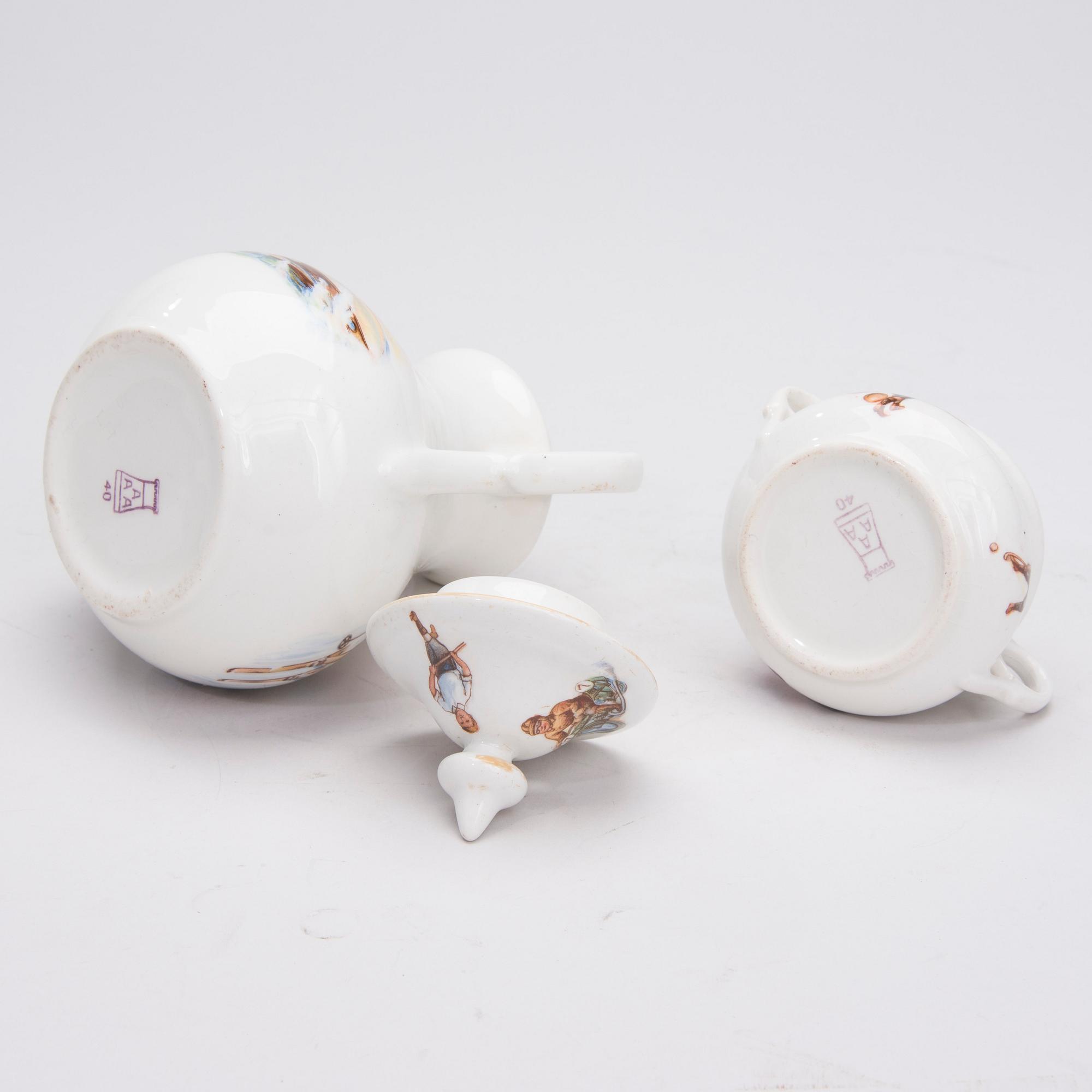 BARNSERVIS, 7 delar, porslin, Arabia, 1920-30-tal.