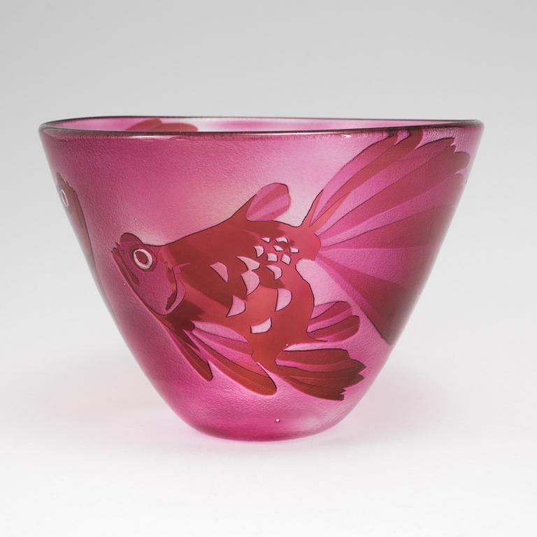 PAUL HOFF, a glass bowl from Kosta, signed.
