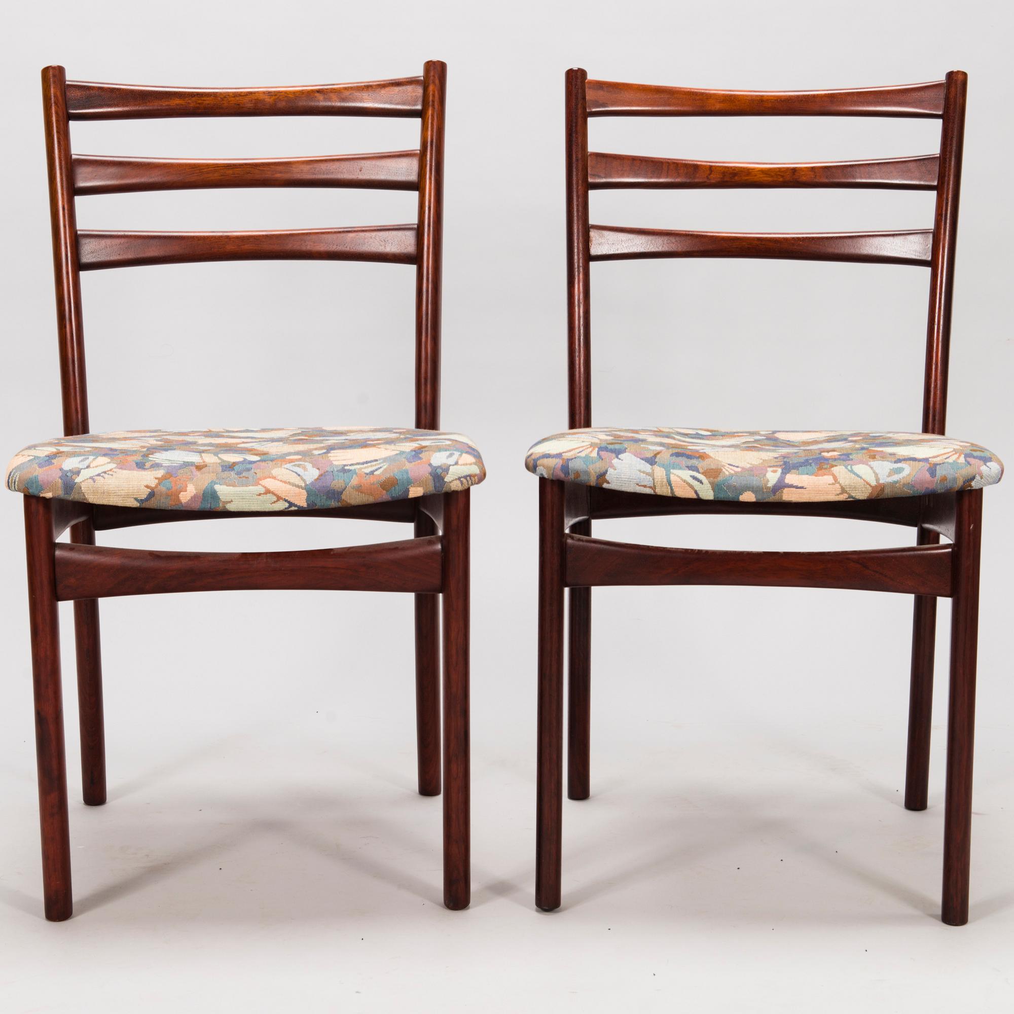Danish 1980-90s Dining Table with eight Chairs.