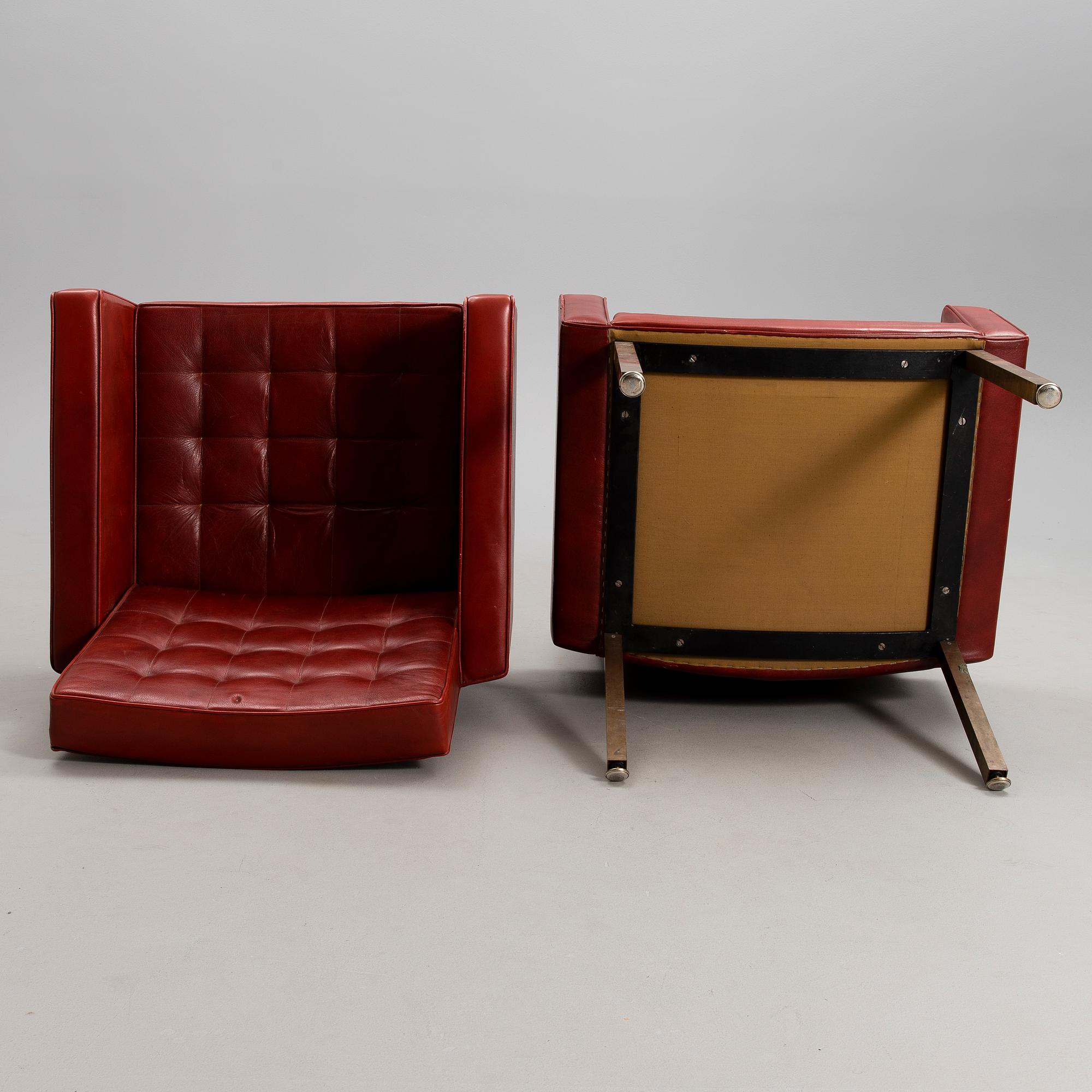 VINCENT CAFIERO, ETT PAR KARMSTOLAR. Knoll. 1960-tal.