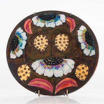 Birger Kaipiainen,  a decorative stoneware plate, signed Birger Kaipiainen, Arabia.