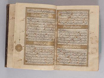 KORAN. Konstantinopel 1716. Höjd 15,5 x 11,5 cm.