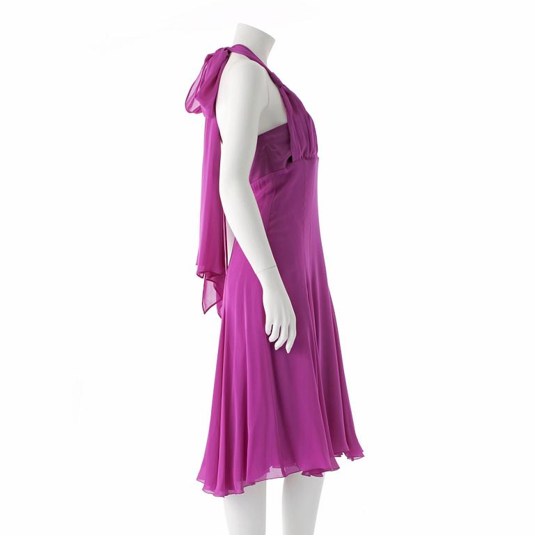 CHARACTÈRE, a pink silk blend cocktail dress.