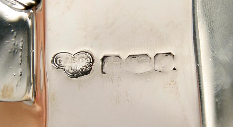 KANNA, silver, Goldsmiths & silversmiths company, England, 1900-talets första hälft.