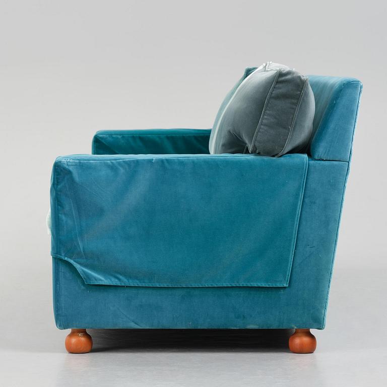 Josef Frank, a sofa model 3031, Firma Svenskt Tenn, 2018.