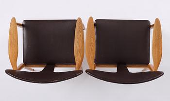 Carl-Axel Acking, tillskrivna, karmstolar ett par, enligt uppgift utförda för kommunfullmäktige i Åhus, av Åhmans, 1950-tal.