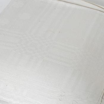 Napkins, 16 pcs, linen damask, circa 1800.