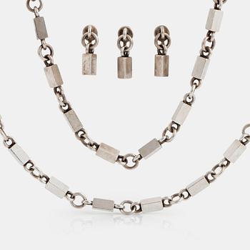 149. Wiwen Nilsson, a sterling silver set comprising necklace, bracelet and 3 earrings, Lund, Sweden 1953.