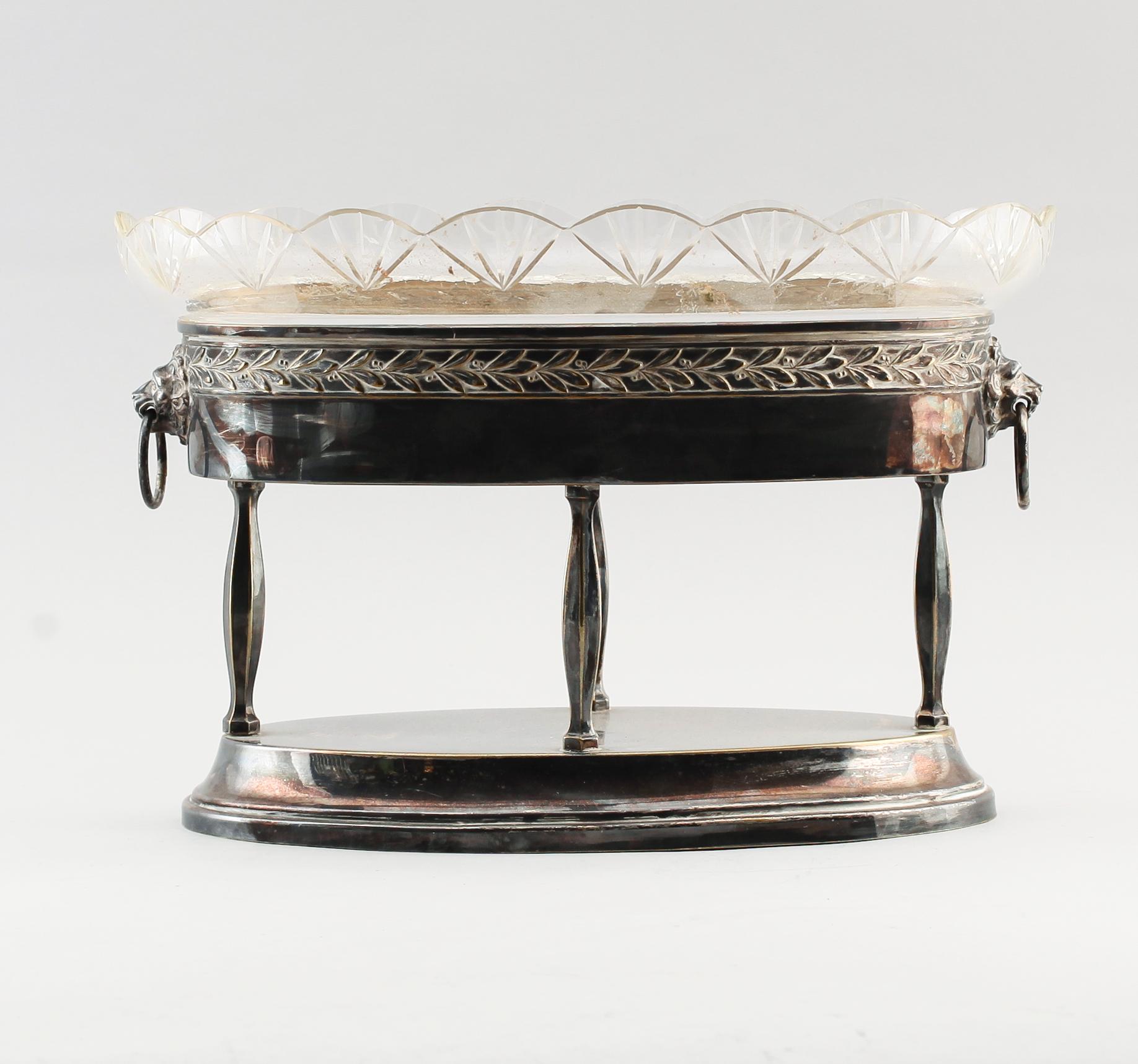 JARDINÄR, nysilver och glas, 1900-talets första hälft.