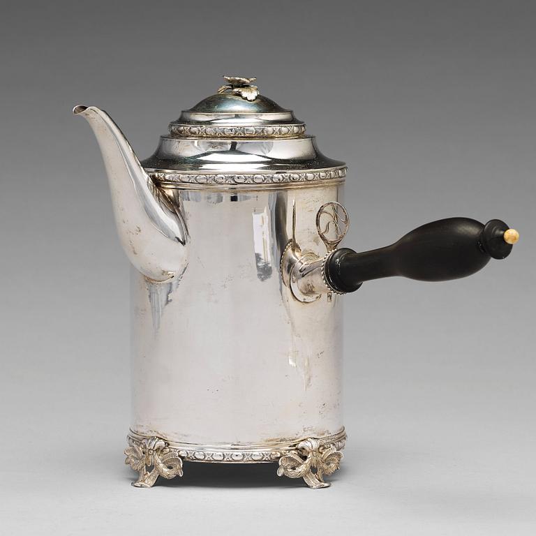 Johan Schvart, kaffekanna/cylinderkanna, silver, Karlskrona 1791. Gustaviansk.