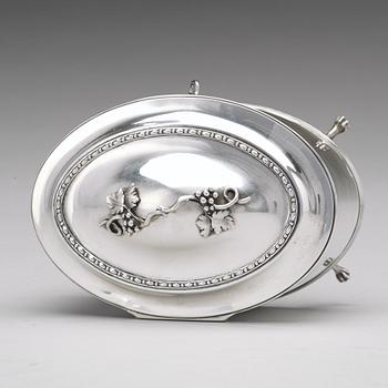 A Swedish 18th century Gustavian silver sugar-casket, mark of Pehr Zethelius, Stockholm 1797.