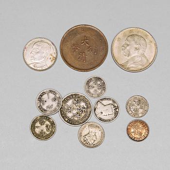 688. A set of silver and copper coins, late Qing dynasty, China, Hong kong, Japan, late 19th/early 20th century (147 pieces).