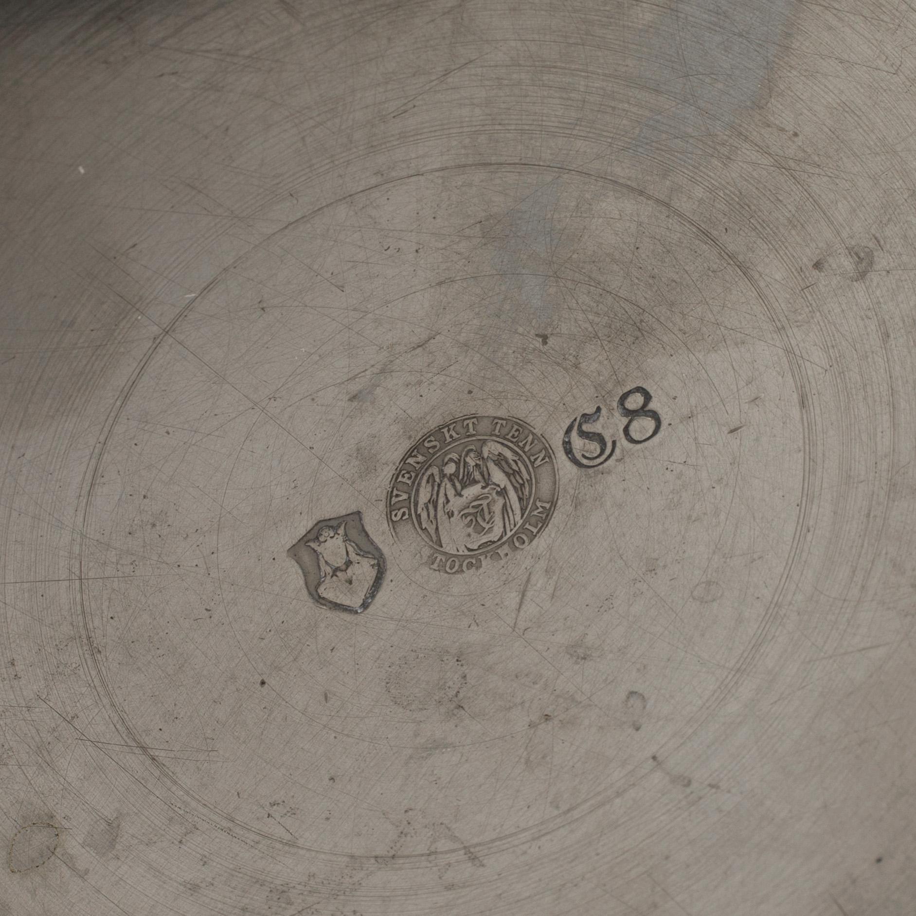 A pewter bowl by Anna Petrus, Firma Svenskt Tenn, 1929.
