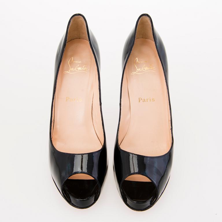 CHRISTIAN LOUBOUTIN, SKOR i storlek 40.