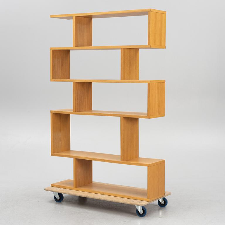 Terence Conran, bokhylla, "Balance", 2008.