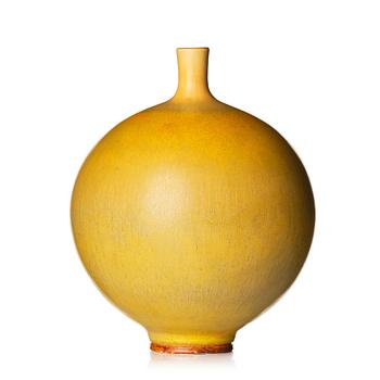 54. Berndt Friberg, a stoneware vase, Gustavsberg studio, Sweden 1976.