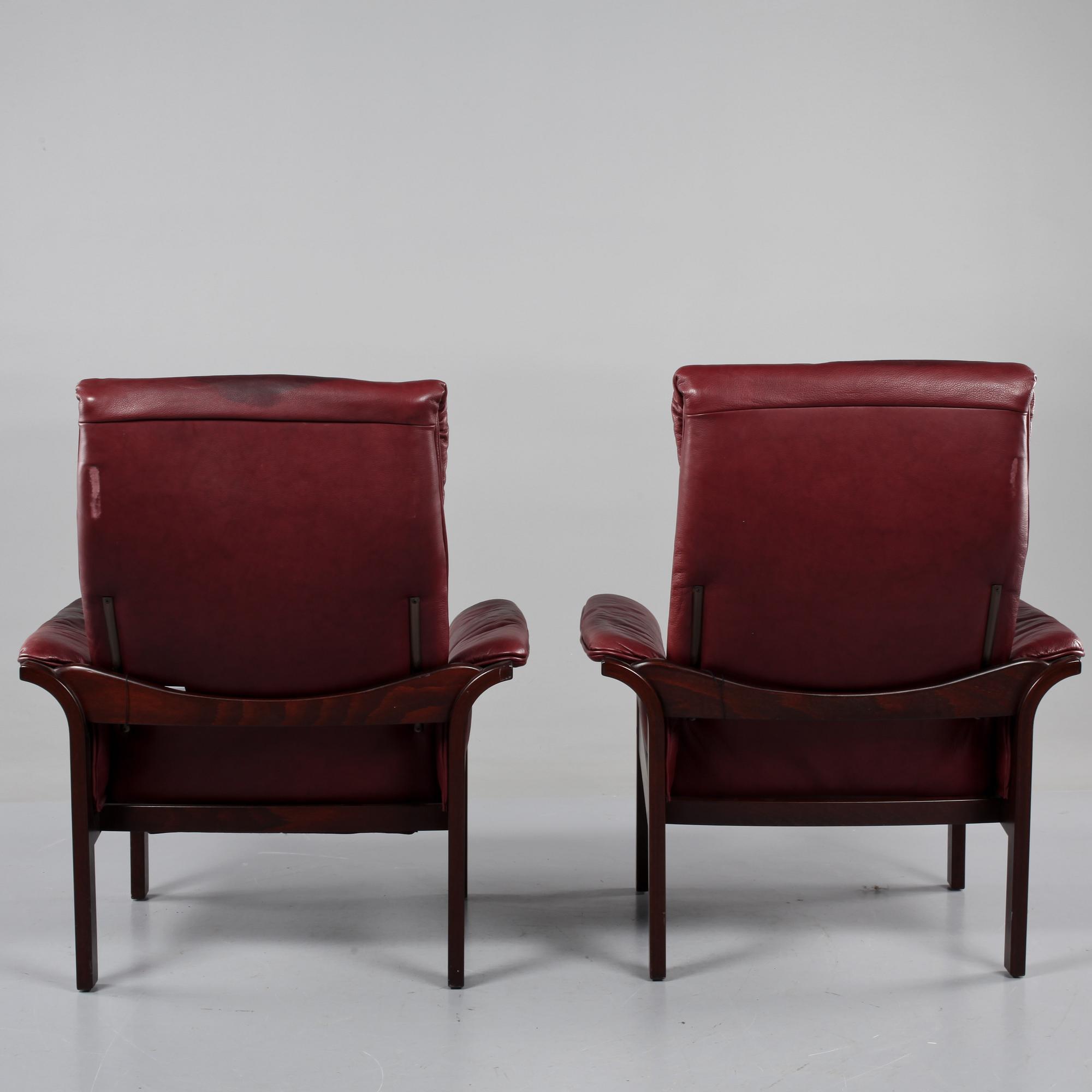 FÅTÖLJER, ett par, 1900-talets senare hälft.