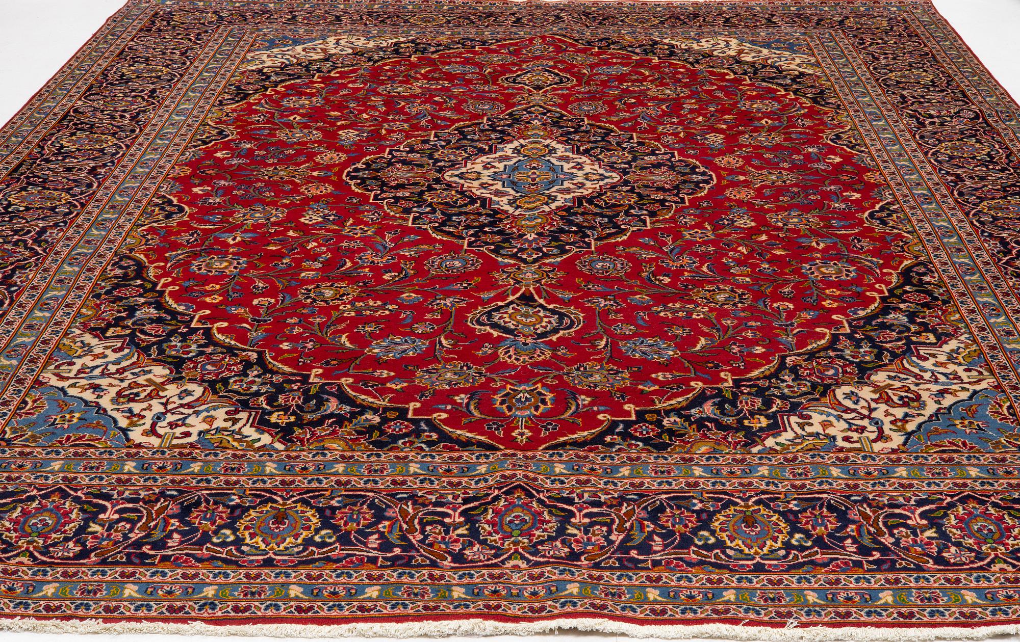 Carpet, Keshan, approx. 400 x 305 cm.